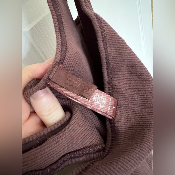 SKIMS Stretch Cotton Rib Bodysuit Garnet - Picture 3 of 6